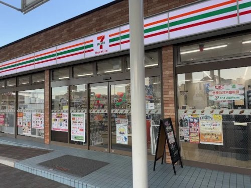 コンビニ　セブンイレブン ハートインJR野洲駅南口店（コンビニ）まで714m