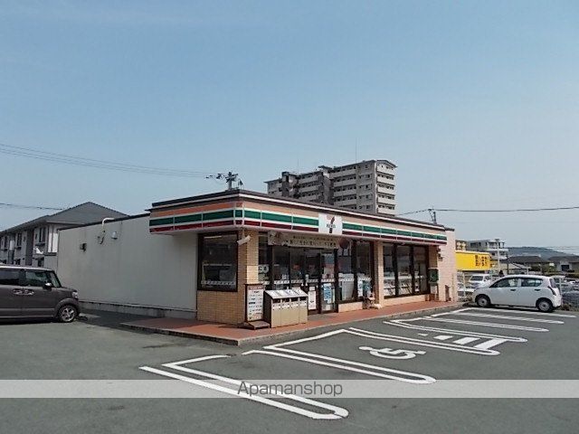 コンビニ　セブンイレブン鶴羽田店（コンビニ）まで2200m