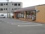 コンビニ　セブンイレブン高取北店（コンビニ）まで240m