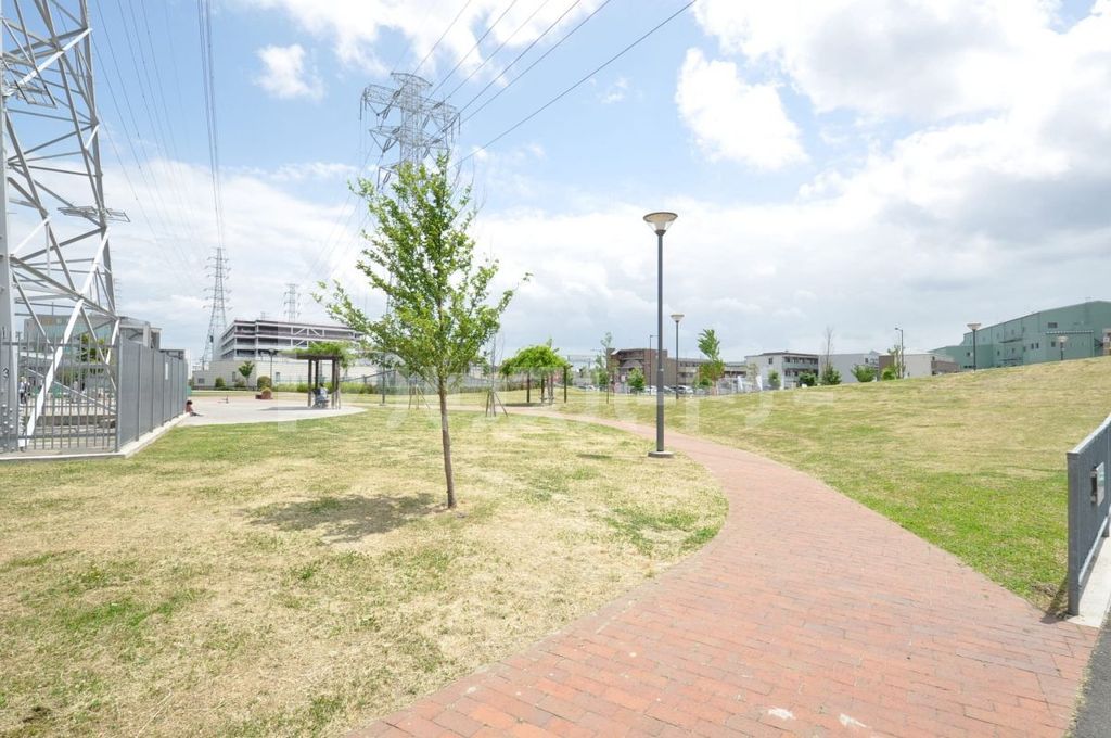 公園　やしお駅前公園（公園）まで610m