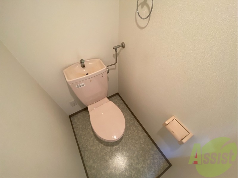 トイレ　こちらはトイレです。清潔感があり、安心して使用できます