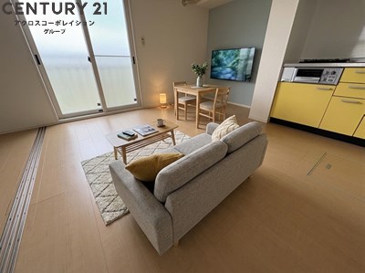 居室・リビング　画像中の家具はAIにより配置加工しているため、付属しません