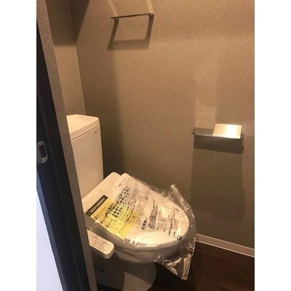 REGALEST初芝のトイレ写真