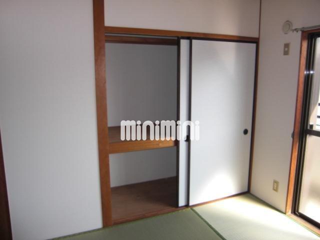 収納　和室各室に収納あります。