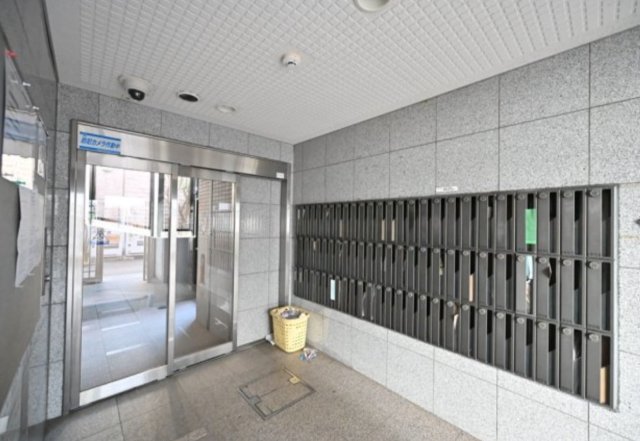 京王線 笹塚駅 徒歩3分 14階建 築28年の外観写真