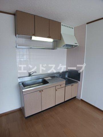 上信電鉄 西吉井駅 徒歩16分 2階建 築28年のキッチン写真
