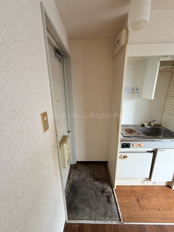 ティーホームズ賑の玄関写真