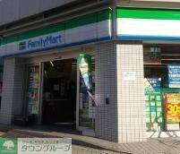 コンビニ　ファミリーマート布施広小路店（コンビニ）まで110m