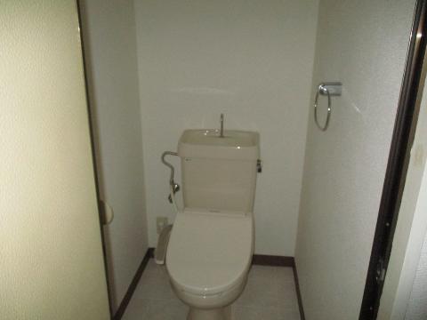 レジデンスカープ金沢のトイレ写真