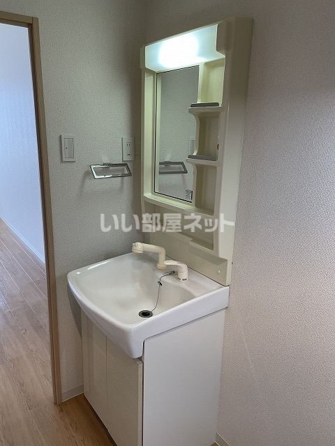 地下鉄名城線 志賀本通駅 徒歩2分 15階建 築19年の内装写真
