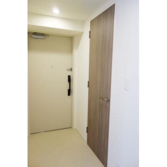 玄関　※写真は同タイプ住戸です。