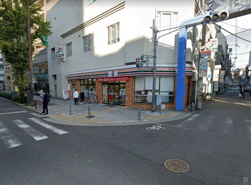コンビニ　セブンイレブン大阪南堀江1丁目店（コンビニ）まで139m