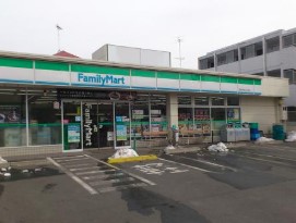 コンビニ　ファミリーマート 石神井町二丁目店（コンビニ）まで602m