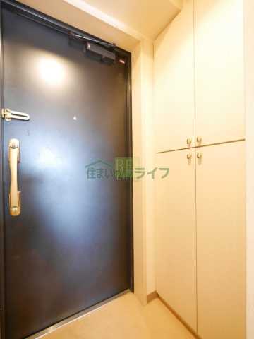 玄関　別部屋同一タイプ参考写真