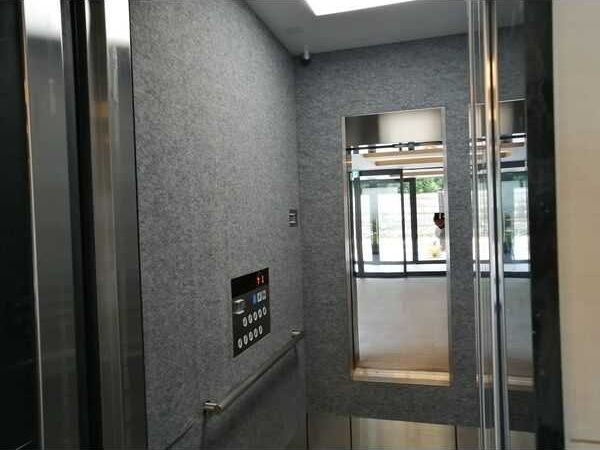 地下鉄御堂筋線 東三国駅 徒歩5分 10階建 築8年の外観写真