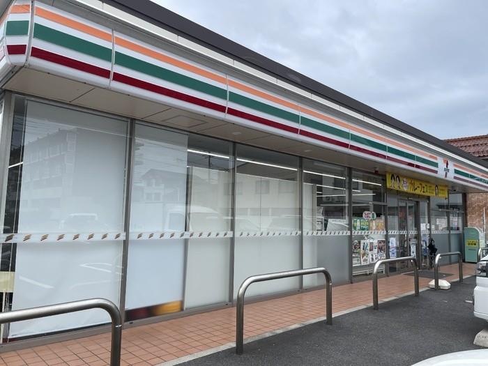 コンビニ　セブンイレブン松江北田町西店（コンビニ）まで172m