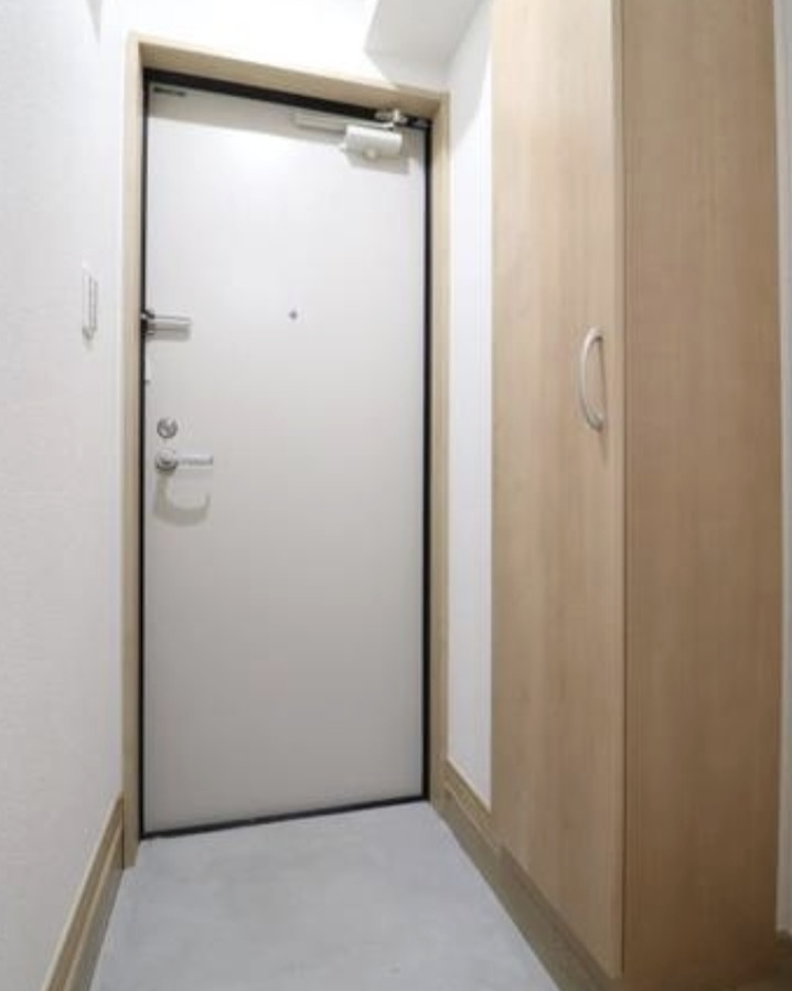 パルトネール岸谷の玄関写真