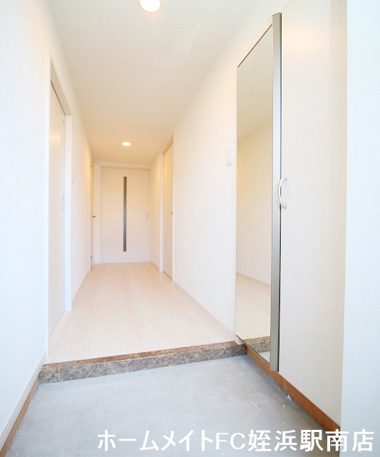 玄関　★玄関廻りも綺麗です！★参考写真