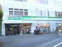 コンビニ　ファミリーマート 西武東長崎駅前店（コンビニ）まで78m