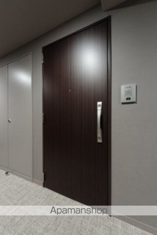 パークアクシス成増二丁目の玄関写真
