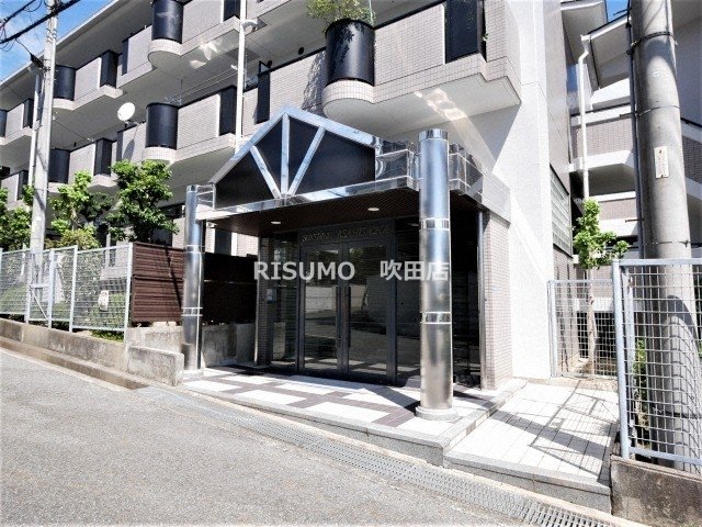 エントランス　詳細は、RISUMO吹田店までお問い合わせ下さい♪