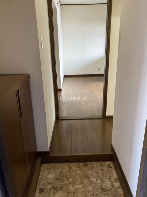 エクセレントハイツ コスモIIの玄関写真