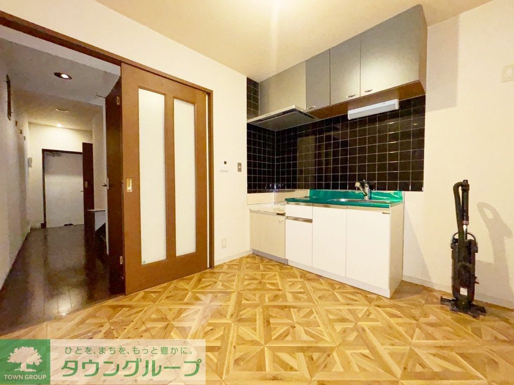 麻溝台8丁目戸建の居間写真