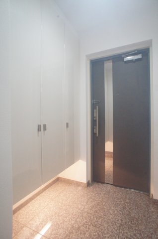 サーパスシティ柏の玄関写真