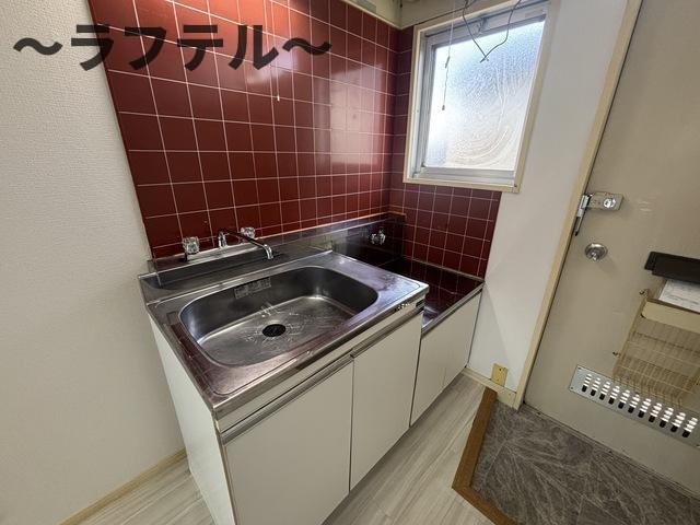 キッチン　別部屋イメージ写真