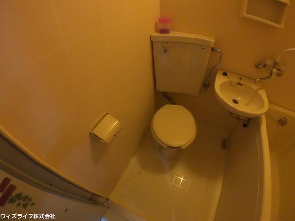 トイレ　3点ユニットのトイレです！