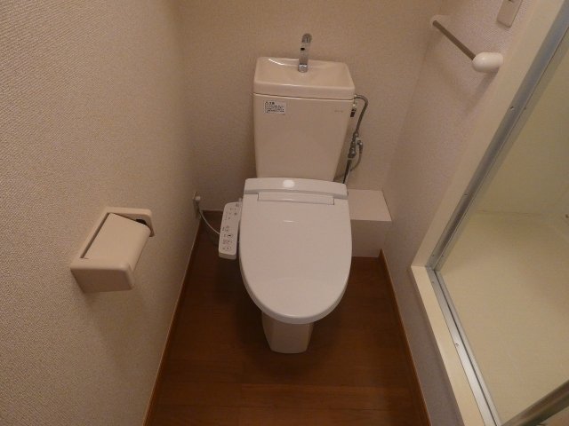 レオパレスDogwoodのトイレ写真
