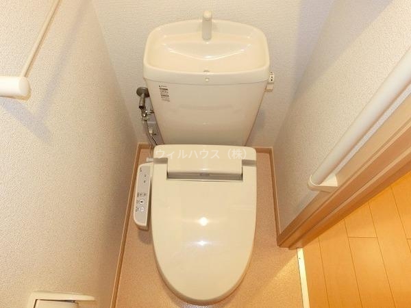 トイレ　ウォシュレット！