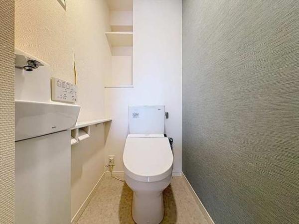 ＪＲ鹿児島本線 箱崎駅 徒歩5分 7階建 築12年のトイレ写真