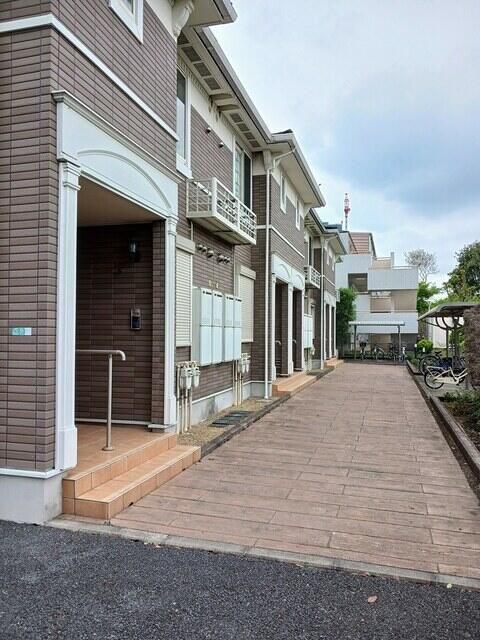 小田急線 相模大野駅 徒歩12分 2階建 築17年の外観写真