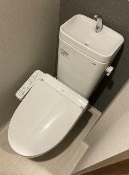 仙台市地下鉄南北線 五橋駅 徒歩5分 12階建 築4年のトイレ写真