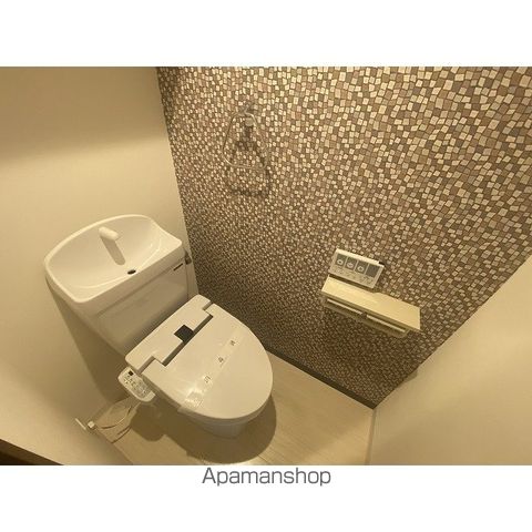 地下鉄東西線 白石駅 徒歩10分 4階建 築9年のトイレ写真
