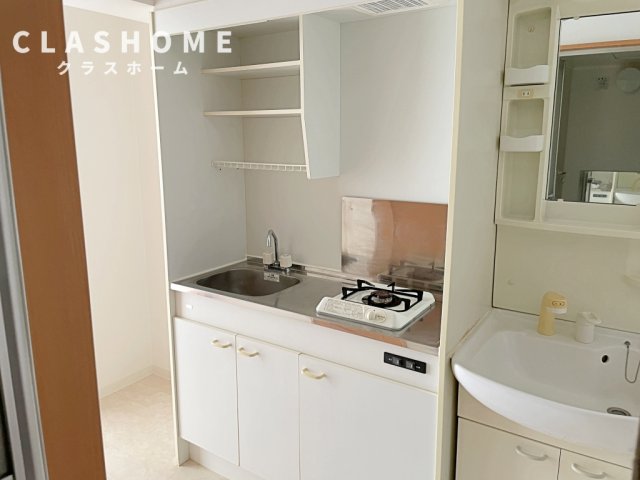 キッチン　同物件の別部屋になります。