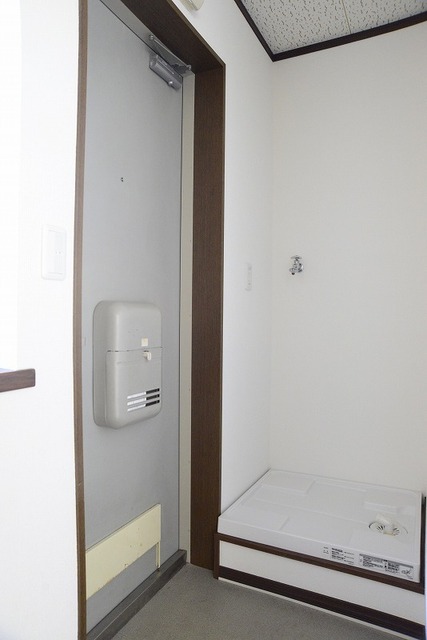 玄関　※前回募集時の写真です。