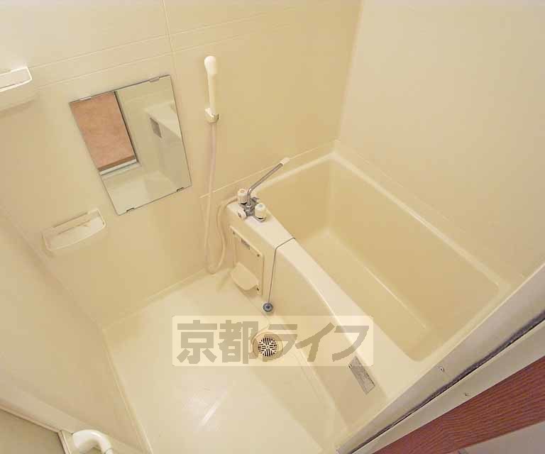 バス・シャワールーム　綺麗なお風呂です。