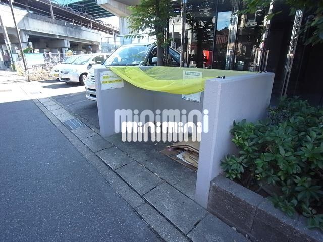 眺望　敷地内ゴミ置き場