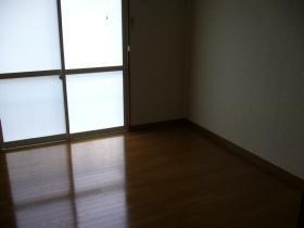 オレンジハイツの居間写真