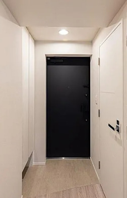 ラぺルラ高輪の玄関写真