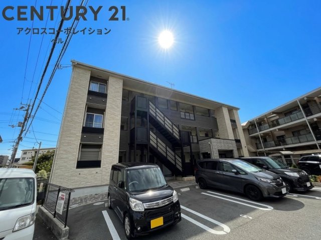 建物外観　防犯カメラ・オートロック完備♪