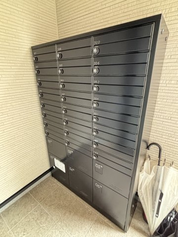 エントランス　ゆとりのあるエントランスです