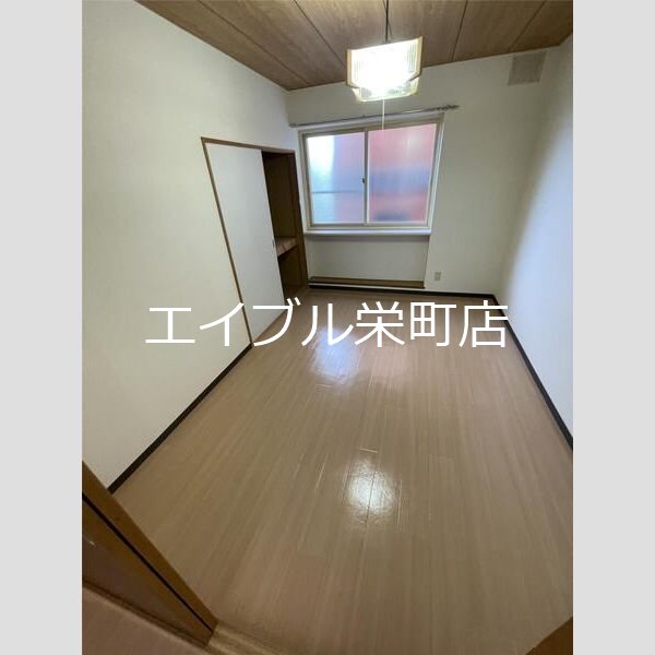地下鉄南北線 北３４条駅 徒歩17分 3階建 築38年の内装写真