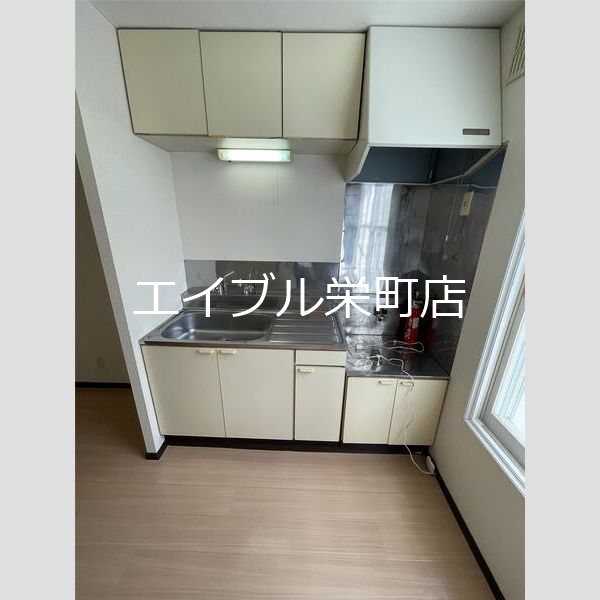 地下鉄南北線 北３４条駅 徒歩17分 3階建 築38年のキッチン写真