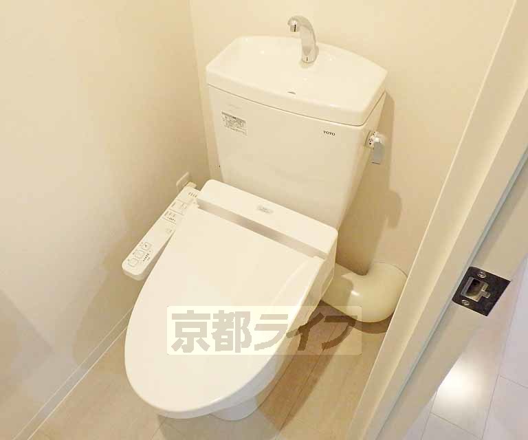 トイレ　ウォシュレット付！