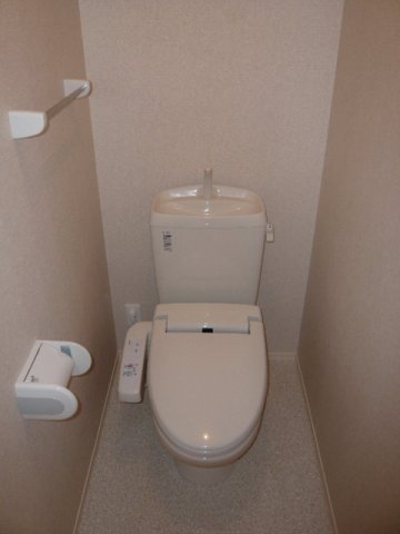 トイレ　トイレもきれいです