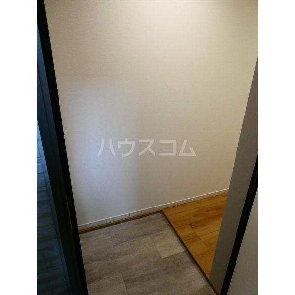 リーブルファイン南流山B棟の玄関写真