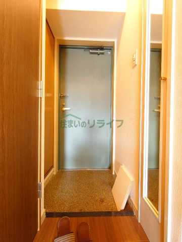 京王線 笹塚駅 徒歩9分 12階建 築26年の玄関写真